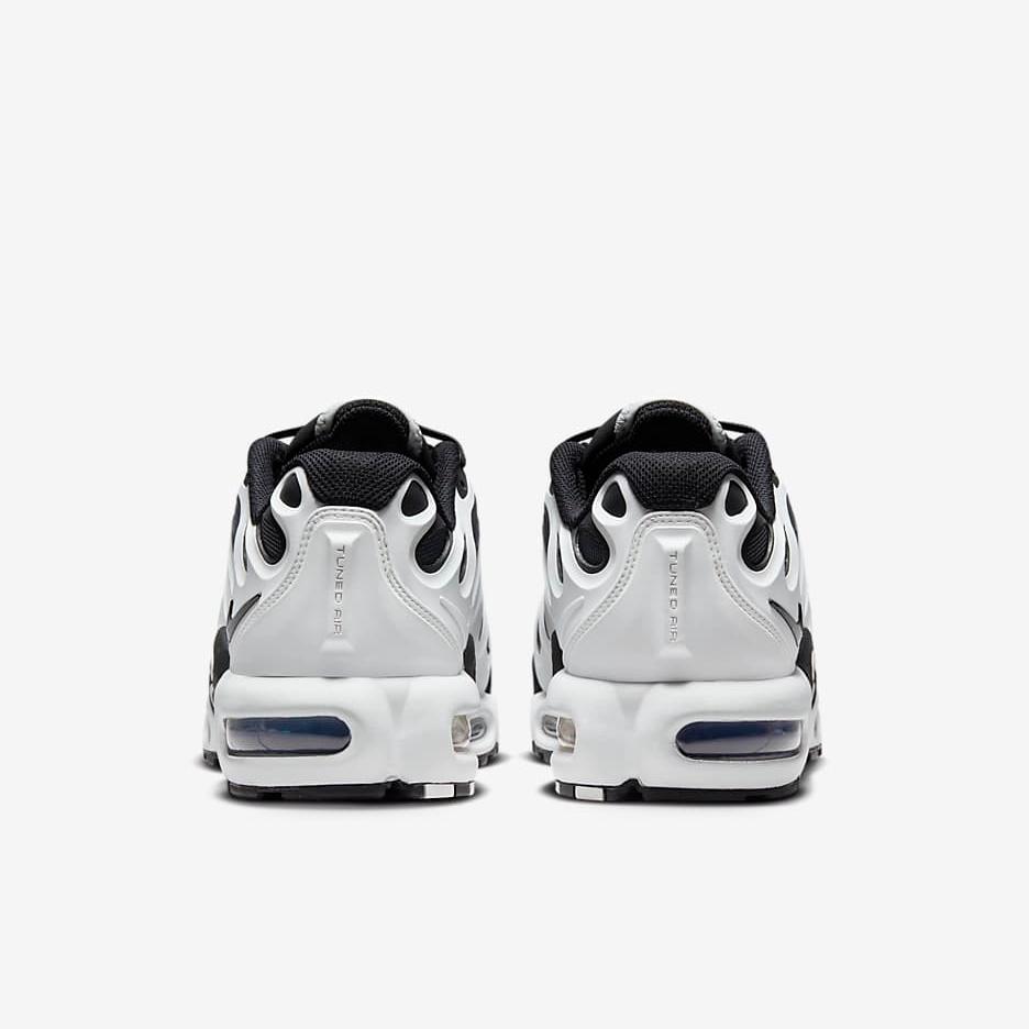 Back-view of Nike Air Max Plus Drift Tuned Air Cushioning – Highlighting the visible Air units and comfort technology.
