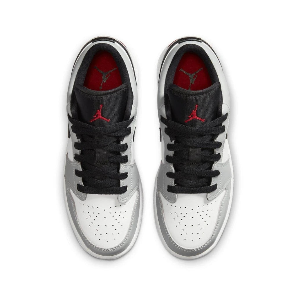 Nike Air Jordan 1 'Light Smoke Grey'